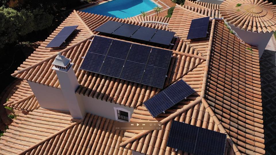 Another Solar Installation Complete in Carvoeiro